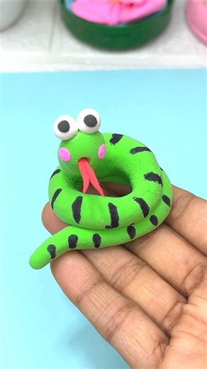 DIY Clay snake 🐍 craft for kids #diy #clayart #shorts #viral #craft