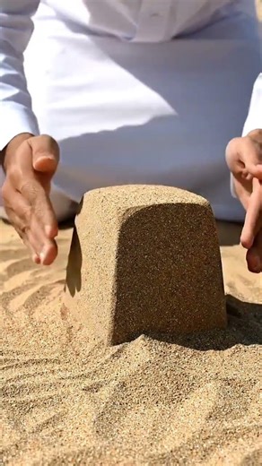 This is not real Mecca this is jut ai creation #islamicshorts #modestman #sunnahstyle #modeststyle