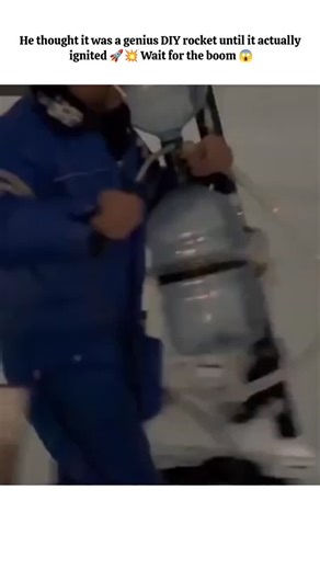 TECHS N WONDERS on Instagram: "Insane DIY Water Bottle Rocket Experiment Gone Wrong 🚀🔥 Watch Till The End For The Shocking Blast 😱 #Shorts #Experiment #Fail #CrazyDIY #techsnwonders ScienceFail Explosion DIYGoneWrong ViralVideo Shocking Physics SafetyFirst ExtremeExperiment TrendingNow 🔥 Homemade Rocket Science? 🚀 Watch This Water Jug Experiment Turn Into A Sudden Blast! 💥 What looks like a simple backyard experiment is actually a dangerous display of gas expansion and structural failure.