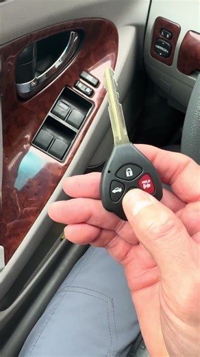 2008 Toyota Camry new remote key not an instructional video #allockandkeyco #smartpro ￼