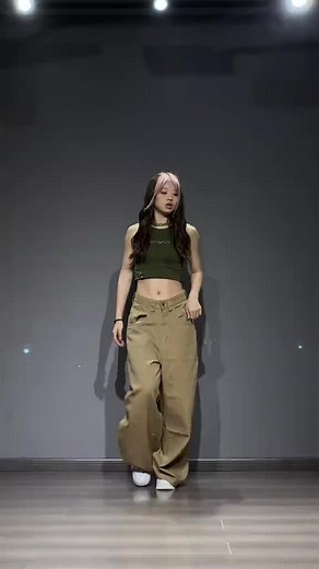 Dance to 'Cravin' by Lisa - Watch Me Work!