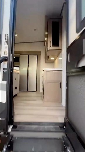 Quick Peek: Grand Design Reflection 337RLS Fifth Wheel at Clear Creek RVs #2025rvs #gdrv4life