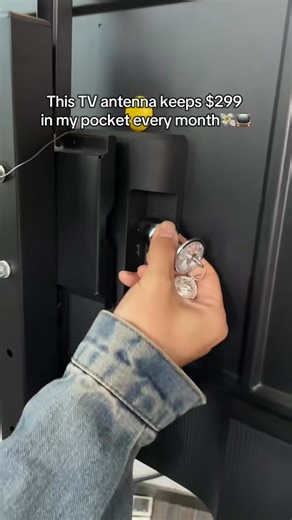 STOP Paying Cable Bills! 💸 Our 4K HDR TV Antenna gives you free, crystal-clear FULL HD channels (ABC, CBS, FOX & more) from 1000 miles away. It’s the smartest way to watch sports and shows. Free your TV now! 📺 | Merelyajust