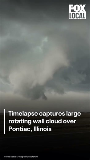 Timelapse captures large rotating wall cloud over Pontiac, Illinois