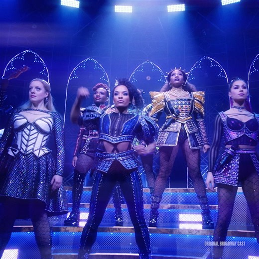 The Queens of SIX return to their throne in Chicago! Get your tickets for the show everyone’s losing their head over. | Broadway In Chicago