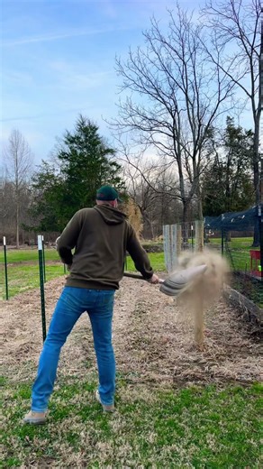 Making good use of my chicken poop 💩