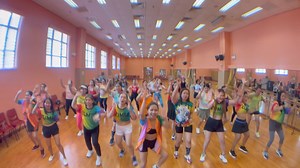 I WILL SURVIVE | DANCE FITNESS | ZUMBA CLASS | EASY STEPS | CHOROE ZIN LUNA #zumba #danceclass #zumbafitness #stressfree | ZUMBA with ZIN LUNA in HONG KONG