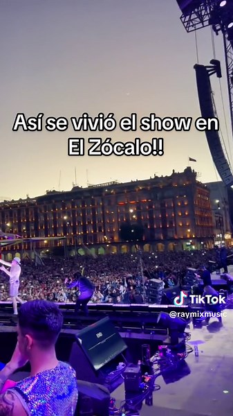 Raymix en Vivo: Emoción en el Zócalo de CDMX