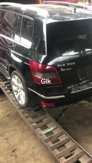 Exploring the Mercedes-Benz GLK Model Features