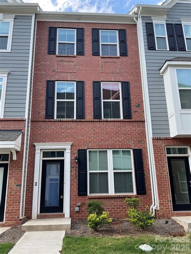 6222 Cleburne Ct, Charlotte, NC 28217 - MLS 4377414 - Coldwell Banker