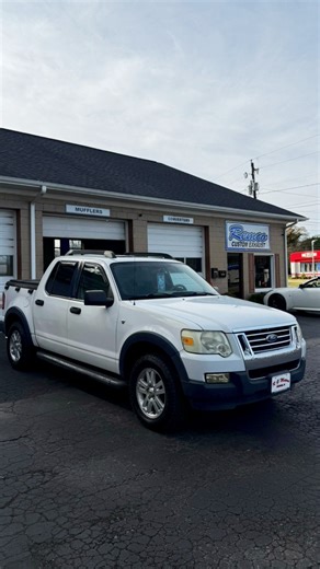 1K views · 20 reactions | Y pipe duals with 40 series muffler and 3 inch tips #ypipeduals #dualexhaust #40seriesmuffler #duals #customexhaust #exhaustsystem #exhaust #mufflershop #duals #tailpipes #exhaustpipes #dualpipes #exhaustshop #fordsporttrac #ford #sporttrac | Remco Exhaust | Facebook