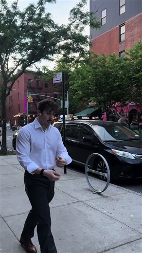 What do you do for a living? @Matt #sketch #nyc #ditl