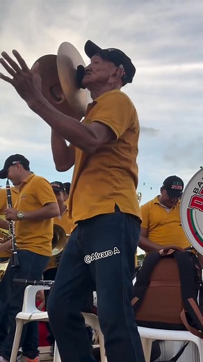 Vuelve y repite Adalberto Blanco "El Popular Ñato" Banda San Juan DE Caimito 💪💪💪👍👍... | Alvaro Alvarez Garrido