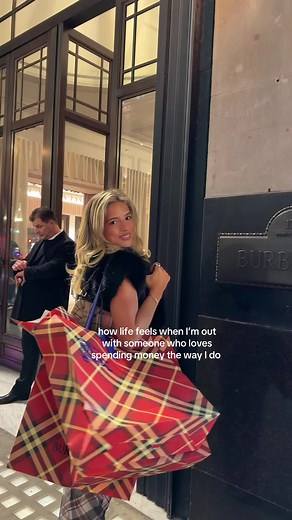 @Burberry 🧊 | spending money