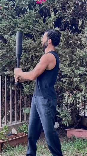 Do you know the difference between a Clubbell and a Macebell? Let me know in the comments!