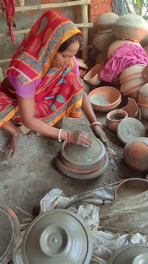 See how a cooking pot lid is made using clay #clayart