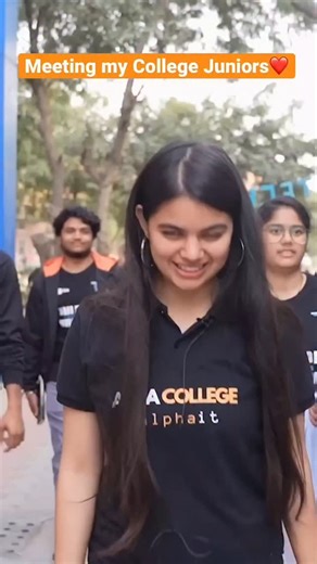Apna College on Instagram: "Meeting my College Juniors"