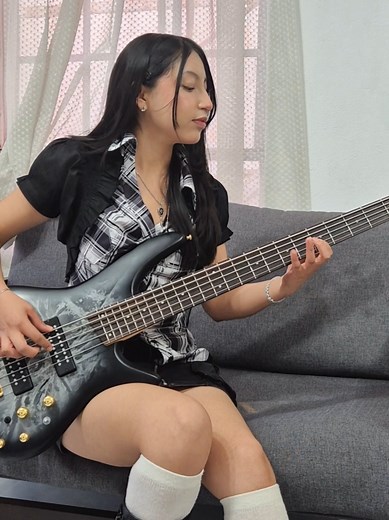 Fuerte No Soy-Cover en Bajo ^^ @Grupo Intocable #basscover #intocable #musicamexicana #norteño #viral