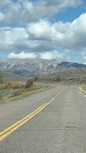 Scenic drive in Gunnison, Colorado #fblifestyle #travel #Colorado | Explore Colorado with Rupam Dewan