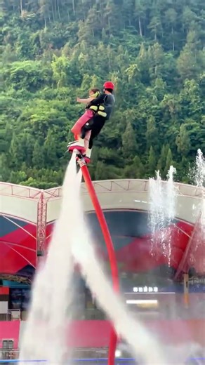Flyboard ride is so fun 🤪😚✌️ #amusementpark #adventure #flyboard #bluesilver