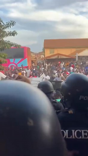 Police Intervene to Save 8 Soldiers from Angry Mob attack @ Hwediem!! Preliminary information indicates that the Anti-Galamsey team stormed the site of a galamsey guru named Zakari and seized some cars. Then several youth numbering about 400 almost killed 8 soldiers and had to be rescued by a special Police Force. #galamseymuststopnow #fyp #highlightsjoojo #fyp #FixTheCountry #reelsviral #follow #everyone #reelsfyp | Wisdom Kwaku Ampofo