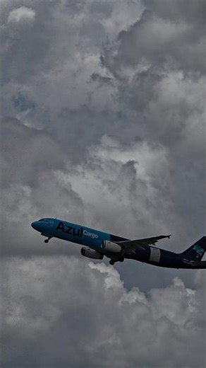 Lindíssima decolagem de um Airbus A321. Curta e compartilhe #viral