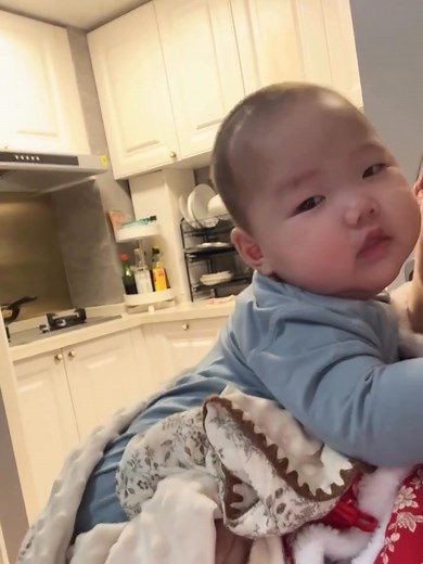 747K views · 10K reactions | 浪 #sounds #baby #enjoy #frog #mother #have #couple #my #OMG #love | Real-life More | Facebook