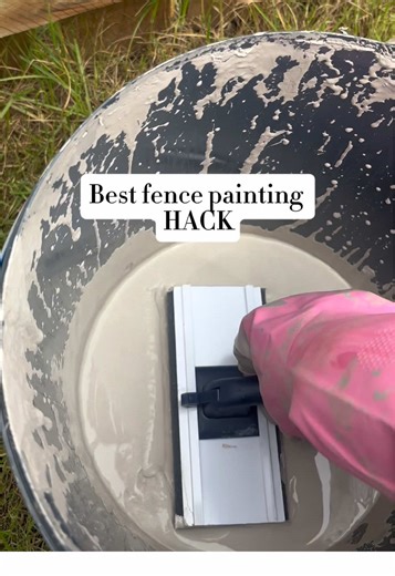 Best Fence Painting Hacks for Garden Renovations 2025