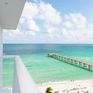 Celebrate South Florida’s endless summers with up to 20% off when you book on our website. | Newport Beachside Hotel and Resort