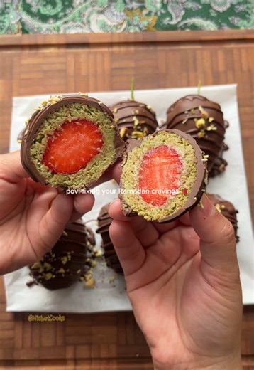 Delicious Dubai Chocolate Strawberries Recipe