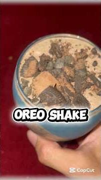 Making Oreo shake 😋