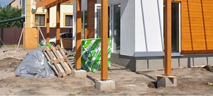 How to Choose Windows for Your Enclosed Patio | DoItYourself.com