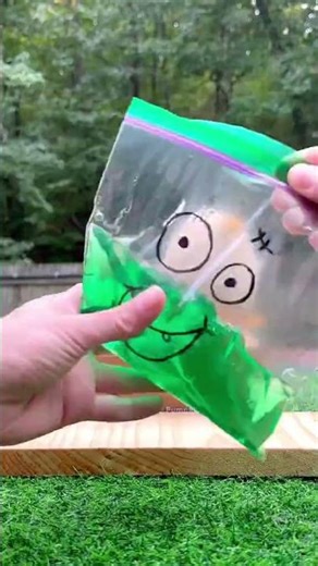 Simple Science - Monster Burst Bags