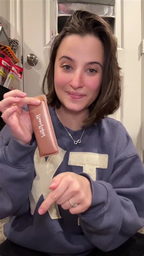 Embracing the Journey: Using a Birthing Comb for Support