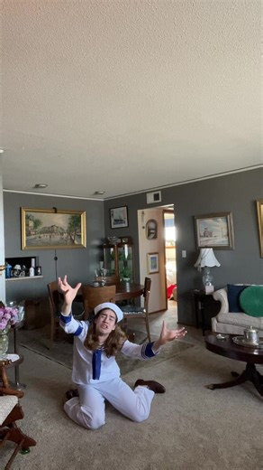 Stylish Costume Ideas to Serve This Season