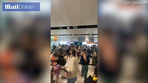 5-hour queues for UK border control at Heathrow Airport