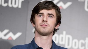 Good Doctor : Freddie Highmore nous dévoile comment se déroule une scène de chirurgie sur le tournage