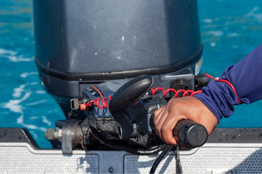 What is a Tiller on a Boat? - Boatsetter