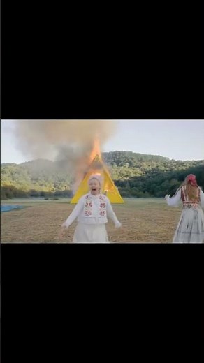Midsommar (2019)