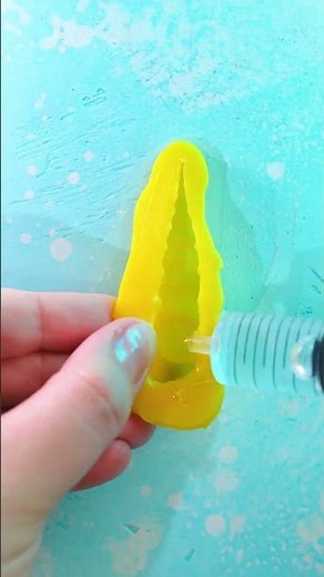 Create Stunning Epoxy Jewelry: A Beginner's Guide!