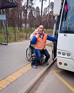 1.9M views · 10K reactions | Bus driver goes extra mile for passenger onboard (For entertainment purposes only. Consult professionals if guidance on activities is presented. No brand affiliation is implied if any are shown. If inspired by true events, creative adaptations may be included. Content may include public footage.) | Fabiosa India | Facebook