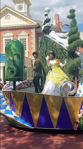 Tiana and Prince Naveen #tiana #prince #princess #disneyprincess