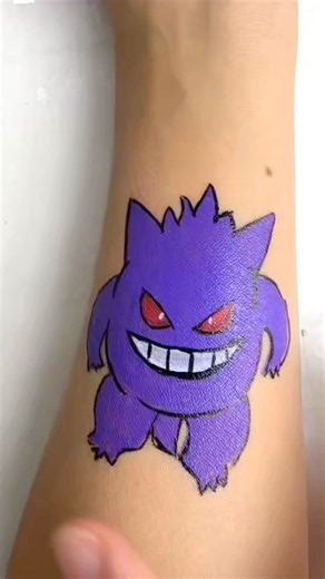Drawing Gengar Pokemon Body Art 💜👻 #shorts #Gengar #Pokemon #BodyArt #SkinArt #TemporaryTattoo