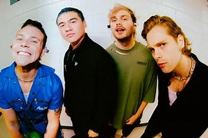 Lirik Lagu Amnesia - 5 Seconds of Summer, Lengkap dengan Terjemahan - Sonora.id