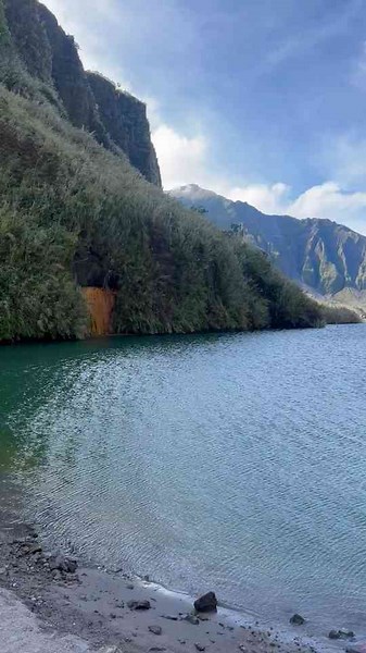 Breathtaking Views of the Serene Mt. Pinatubo Crater's Lake
