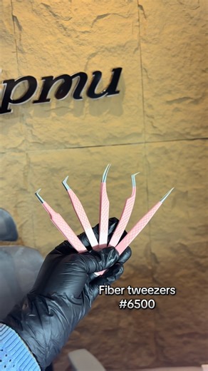Top Fiber Tip Tweezers for Lash Artists in 2023