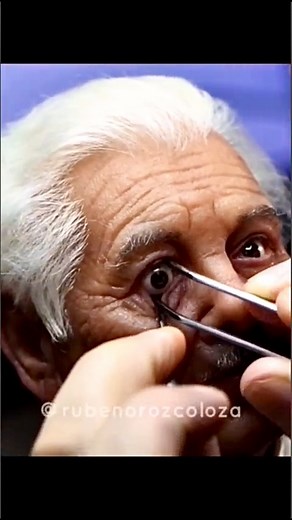 2M views · 21K reactions | My grandpa #grandpa #sculpture #sculptureartist #siliconesculpture #hyperrealisticsculpture #hyperrealism #hyperrealisticart #hiperrealismo #esculturahiperrealista #escultura #rubenorozcoloza | Hiperrealista - Ruben Orozco Loza | Facebook