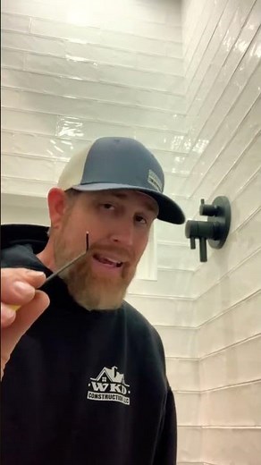 Super EASY linear drain cover REMOVAL ‪@schlutersystems1‬ #schlutersystems #tile #shower