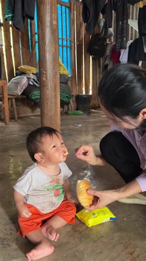 Van Em LC trên TikTok