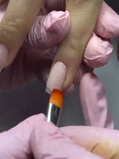Curso gratis de uñas acrílicas, polygel y softgel - paso a paso